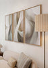 Conjunto de tres cuadros decorativos de estilo minimalista y abstracto, composición abstracta geométrica en tonos neutros, modelo Three Combo - Geometry Veris Collection