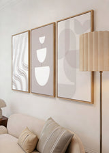Conjunto de tres cuadros decorativos de estilo minimalista y abstracto, composición abstracta suave en tonos beige, modelo Three Combo -  Soft Collection