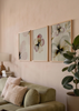 Conjunto de tres cuadros decorativos de estilo orgánico y minimalista, trío floral en acuarela suave, modelo Three Combo - Jardín de Lino
