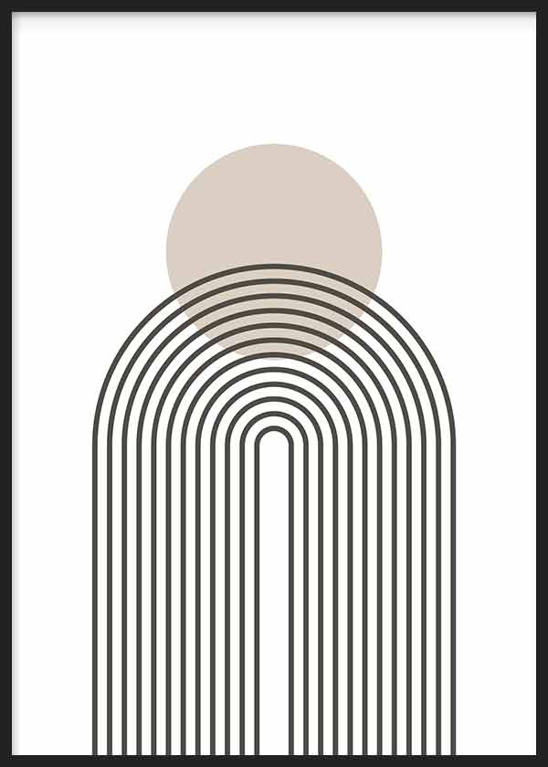 Tableau avec arc-en-ciel géométrique en lignes noires fines, cercle beige, fond blanc et style minimaliste aux lignes épurées. Disponible sur kudeko.com