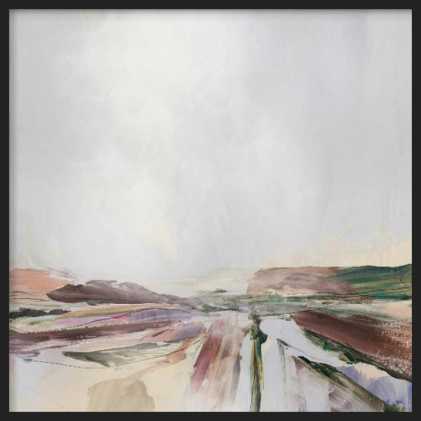 Quadratisches Wandbild mit abstrakter Landschaft aus diffusen Feldern, Wasser und Hügeln in Beige, Malve, Braun und sanftem Grün, im zeitgenössischen abstrakten Stil. Erhältlich auf kudeko.com