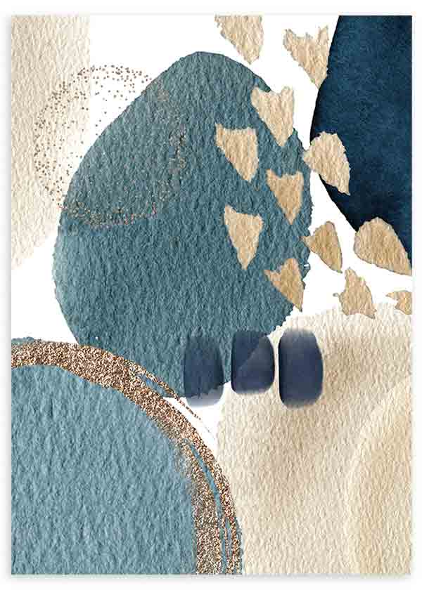 Tableau encadré avec composition abstraite de formes organiques en bleu pétrole, bleu marine, beige, blanc cassé et détails dorés, dans un style contemporain équilibré et lumineux. Disponible sur kudeko.com