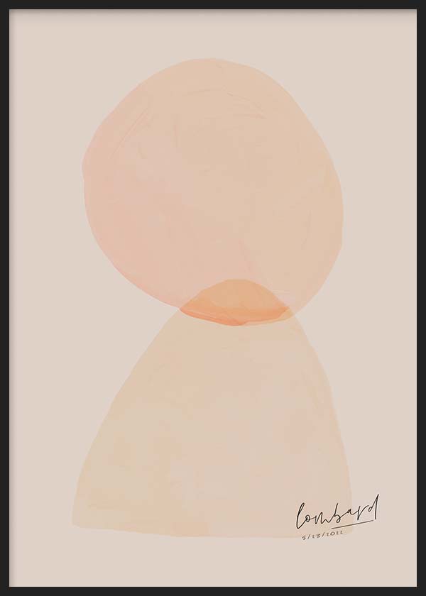 Cuadro de formas orgánicas superpuestas en tonos beige, arena y melocotón suave sobre fondo claro, de estilo minimalista. Disponible en kudeko.com