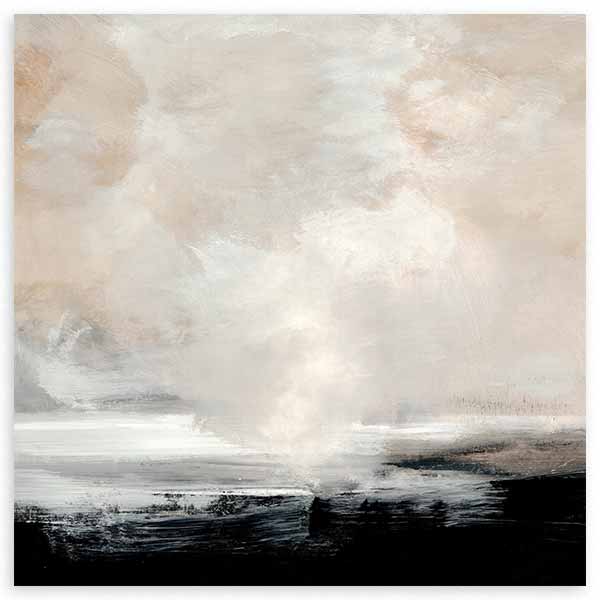Cuadro cuadrado con nubes difusas sobre horizonte brumoso en tonos beige, gris, blanco y negro, de estilo abstracto. Disponible en kudeko.com