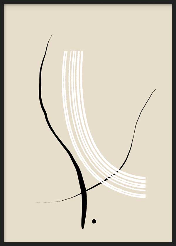 Wandbild mit schwarzen geschwungenen Linien, weißen überlagerten Bögen, hellbeigem Hintergrund und reduzierter abstrakter Komposition im zeitgenössischen Stil für harmonische Wandgestaltung. Erhältlich auf kudeko.com