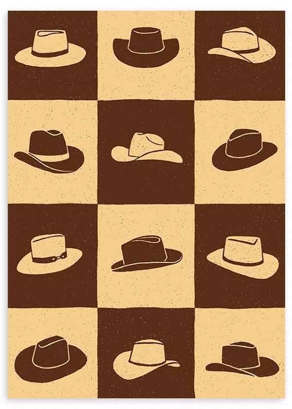 Quadro emoldurado com chapéus cowboy sobre padrão axadrezado castanho chocolate e bege areia, em estilo vintage western com contraste bicolor decorativo. Disponível em kudeko.com