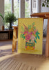 Cuadro decorativo de estilo colorido y ilustración colocado en cocina, ramo de flores en lata vintage de miel, modelo Flowers In a vintage Honey Can