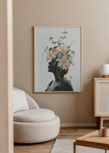 Cuadro decorativo de estilo flores y minimalista colocado en dormitorio, retrato femenino con lirios y flores suaves, modelo Lily Flower