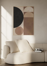 Quadro com composição de círculos, semicírculos e blocos retangulares em preto, bege, creme e castanho taupe, com estilo geométrico equilibrado e contemporâneo. Disponível em kudeko.com