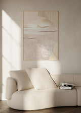 Wandbild mit abstrakter Komposition in Elfenbein, Sandbeige und Off-White, sanften Texturen, organischen Linien und transparentem Blatt in reduziertem Stil. Erhältlich auf kudeko.com
