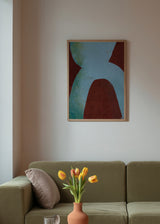Cuadro decorativo de estilo minimalista y abstracto colocado en salón, composición abstracta orgánica en azul y terracota, modelo Chromatic Volume XI