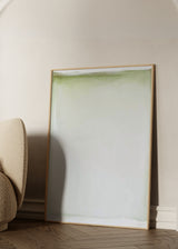 Wandbild abstrakt in Weiß mit Rändern in sanftem Grün, klarer dekorativer Stil für moderne Räume. Erhältlich auf kudeko.com