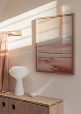 Cuadro decorativo de estilo minimalista y acuarela colocado en salón, paisaje de atardecer en acuarela, modelo Paisaje Watercolor Atardecer I