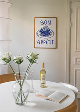 Minimalistisches Wandbild 'Bon Appétit' mit einem Dessert. Verfügbar bei kudeko.com