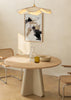 Tableau avec composition abstraite en noir, beige, blanc cassé et gris, grandes formes peintes, traits croisés, fond clair et style contemporain pour une décoration murale sobre. Disponible sur kudeko.com