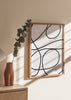 Cuadro decorativo de estilo minimalista y blanco_y_negro colocado en salón, líneas abstractas neutras, modelo Neutral Love 03