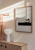 Cuadro decorativo de estilo minimalista y blanco_y_negro colocado en salón, composición abstracta en blanco y negro, modelo Touch Down