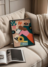Quadro ilustrado colorido com mulher a ler, rodeada de discos de vinil e gira-discos, criação de Bea Muller. Disponível em kudeko.com