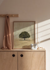 Cuadro decorativo de estilo minimalista y orgánico colocado en salón, ilustración minimalista de encina, modelo Encina