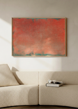 Cuadro decorativo de estilo minimalista y orgánico colocado en salón, composición abstracta en coral y turquesa, modelo Teal Coral Ombre