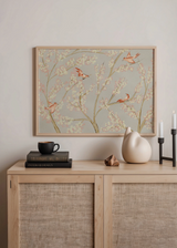Cuadro decorativo de estilo minimalista y sereno colocado en dormitorio, pájaros rosados entre flores de primavera, modelo Pink Birds Spring Blossoms