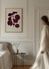 Quadro moderno com design botânico de folha de Achyranthes verschaffeltii em tons púrpura e bordô, para uma decoração elegante. Disponível em kudeko.com