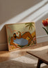 Cuadro decorativo de estilo orgánico y abstracto colocado en salón, mujer relajada entre formas orgánicas, modelo Rest and Relax