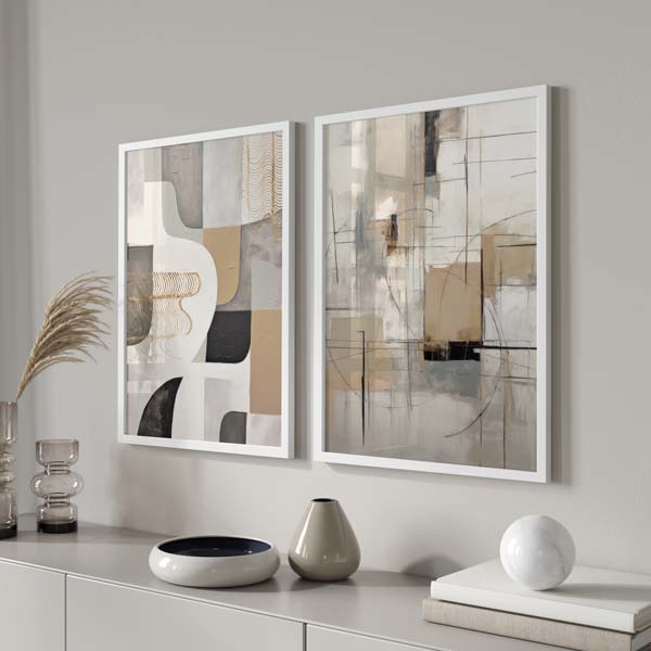 Ensemble de deux tableaux avec formes organiques, lignes fines, composition abstraite en beige, gris, noir et blanc, dans un style contemporain pour décoration murale. Disponible sur kudeko.com