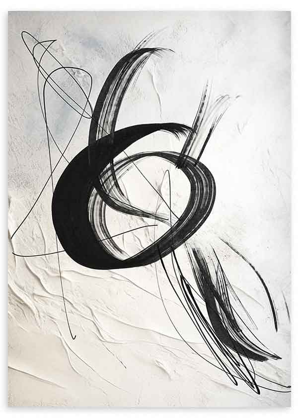 Cuadro con composición abstracta de trazos negros curvos, líneas finas cruzadas y fondo blanco roto texturizado, de estilo abstracto. Disponible en kudeko.com