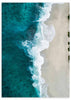 Cuadro fotográfico horizontal de playa de arena blanca y aguas turquesas visto desde una perspectiva aérea kudeko.com
