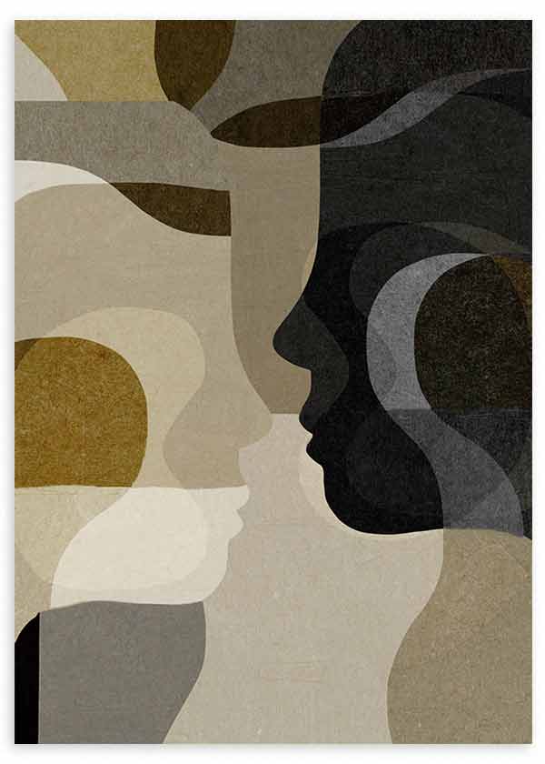Cuadro con rostros humanos superpuestos en negro, gris, beige, crema y ocre, composición de perfiles curvos y formas orgánicas de estilo abstracto. Disponible en kudeko.com