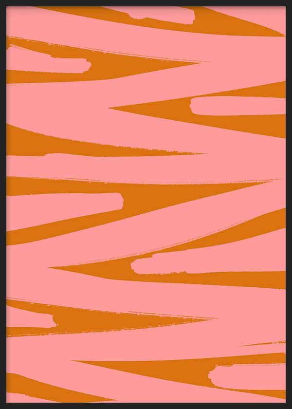 Wandbild mit unregelmäßigen diagonalen Streifen in Korallrosa und Ziegelorange, abstrakter Komposition mit klaren Kontrasten und zeitgemäßem Stil. Erhältlich auf kudeko.com