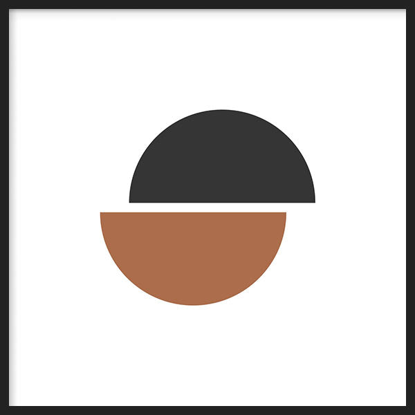 Cuadro cuadrado con dos semicírculos geométricos centrados en negro y terracota sobre fondo blanco, composición limpia de estilo geométrico. Disponible en kudeko.com