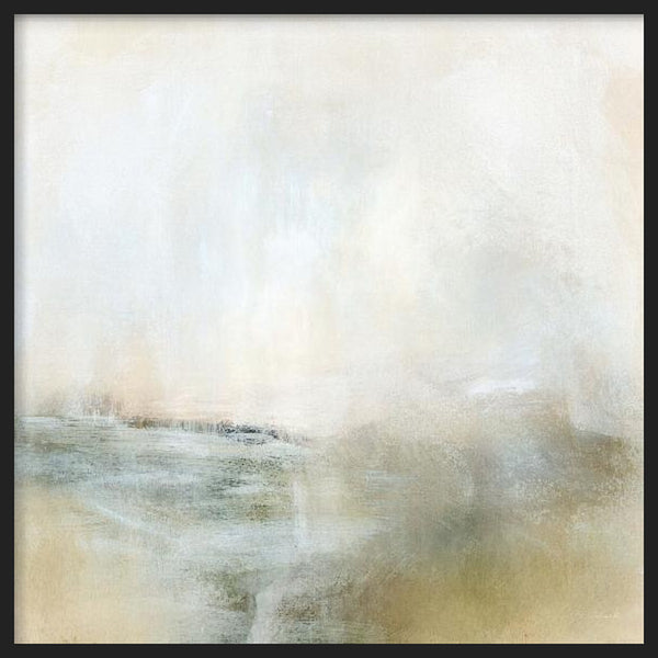 Quadratisches Wandbild mit abstrakter nebliger Landschaft in Beige, Off-White, Grün Grau und zartem Blau, im klaren abstrakten und zeitgenössischen Stil. Erhältlich auf kudeko.com
