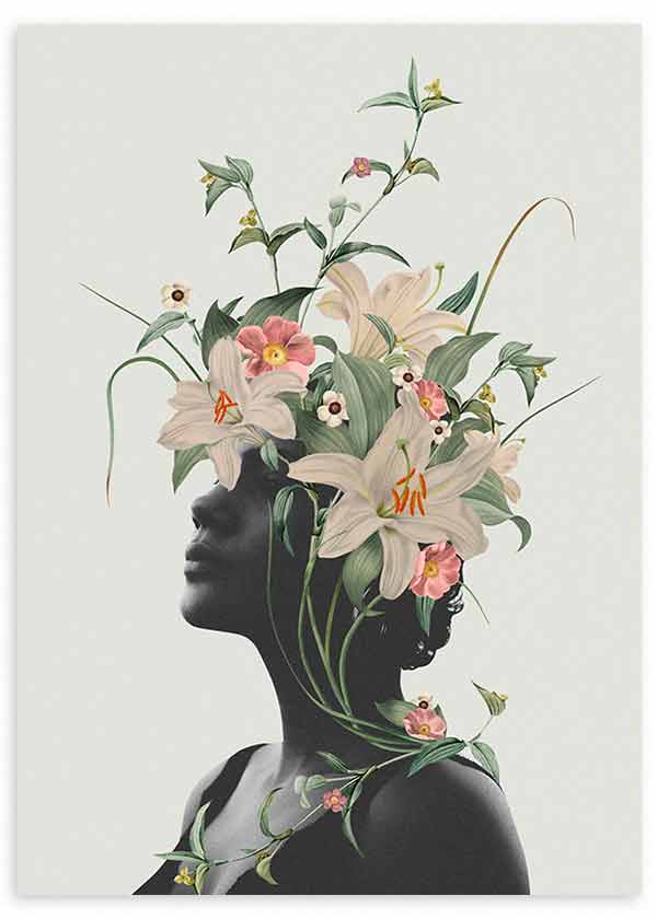 Cuadro de silueta femenina negra con lirios blancos, flores rosadas, hojas verdes y fondo claro, en estilo ilustración botánica elegante. Disponible en kudeko.com