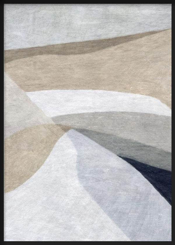 Cuadro con composición abstracta de formas curvas superpuestas en tonos beige, arena, gris claro, blanco roto y azul marino, de estilo abstracto. Disponible en kudeko.com