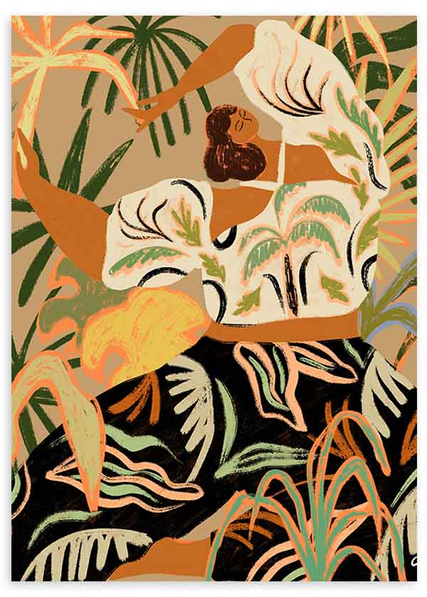 Cuadro de mujer recostada entre hojas tropicales, vestido blanco estampado, tonos beige, verde oliva, negro y coral, de estilo ilustración. Disponible en kudeko.com