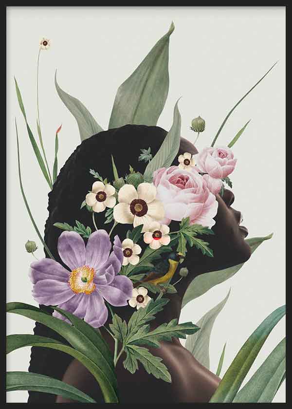 Cuadro con perfil femenino en silueta negra, flores lila, rosas y crema, hojas verdes y composición botánica de estilo ilustración. Disponible en kudeko.com
