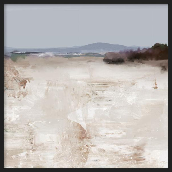 Cuadro cuadrado con paisaje de llanura clara, colinas difusas al fondo, tonos beige, blanco roto, gris azulado y marrón suave, de estilo naturaleza y paisajes. Disponible en kudeko.com