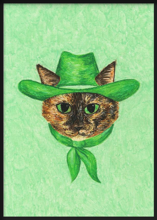 Cuadro con retrato de gato carey con sombrero vaquero y pañuelo verdes, ojos verdes intensos, fondo verde agua y estilo ilustración. Disponible en kudeko.com