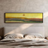 Horizontales Wandbild mit Landschaft, Sonne über sanften Hügeln, diffusem Horizont, gelben, ockerfarbenen, weich grünen Tönen und reduziertem abstraktem Stil. Erhältlich auf kudeko.com