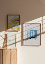Mural decorativo de tres piezas de estilo minimalista y sereno, mural veraniego con gato en la ventana, modelo Mural I - Un gato en la ventana