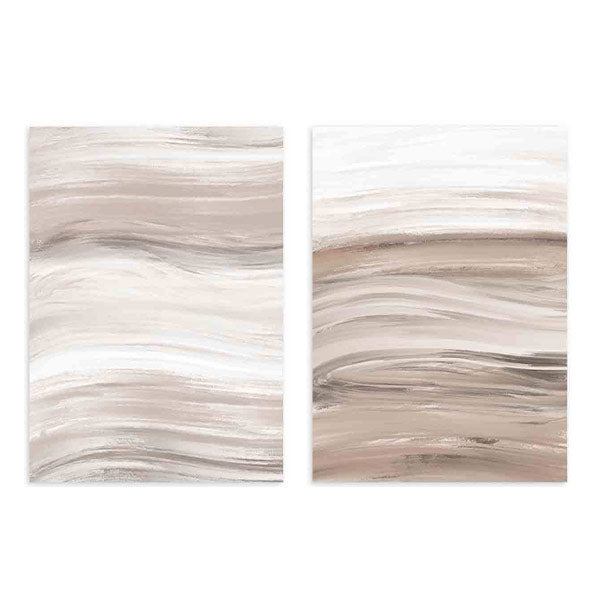 Conjunto de dos cuadros con formas abstractas onduladas en beige, arena, blanco roto y marrón topo, con composición serena y estilo abstracto. Disponible en kudeko.com