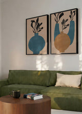 Conjunto de dos cuadros decorativos de estilo minimalista y ilustración, dúo de jarrones abstractos con ramas botánicas, modelo Two Combo - Brown Vases