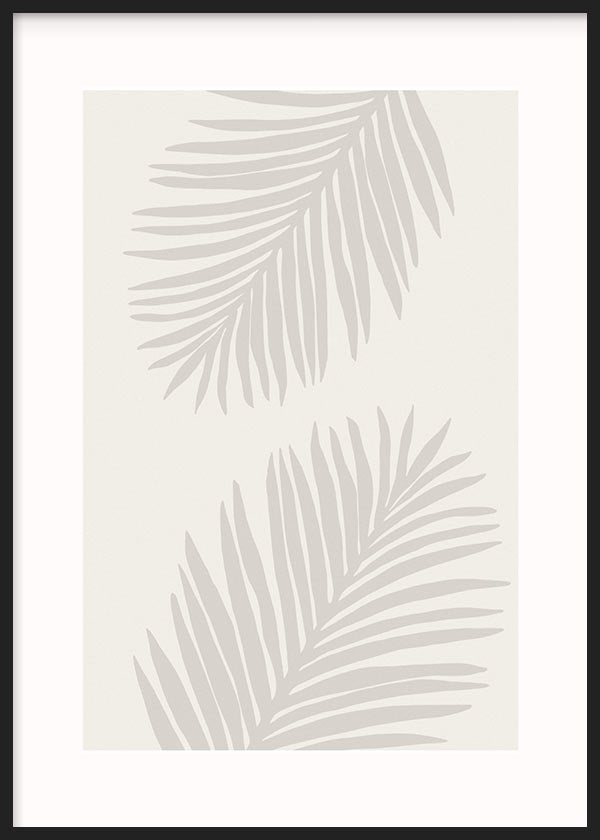 Cuadro con dos hojas de palmera en tonos beige y gris claro sobre fondo marfil, composición botánica limpia de estilo minimalista. Disponible en kudeko.com