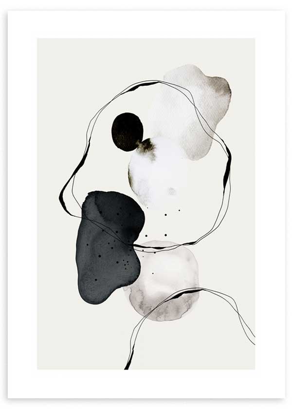 Cuadro con formas orgánicas negras, grises y beige, líneas finas irregulares y composición abstracta sobre fondo claro de estilo abstracto. Disponible en kudeko.com