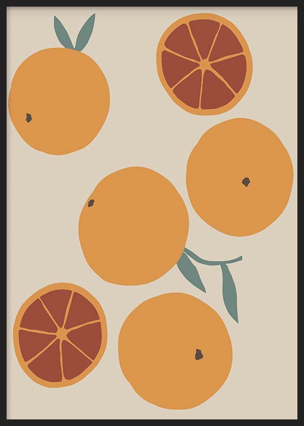 Wandbild mit ganzen Orangen und Scheiben auf beigem Hintergrund, in Orange, Terrakotta und sanftem Grün, mit minimalistischer und klarer Gestaltung. Erhältlich auf kudeko.com