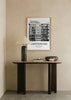 Cuadro decorativo de estilo minimalista y blanco_y_negro colocado en salón, fotografía en blanco y negro de Ámsterdam, modelo Cuadro Ámsterdam