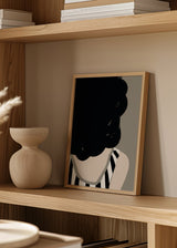 Cuadro decorativo de estilo minimalista y blanco_y_negro colocado en salón, retrato femenino minimalista en blanco y negro, modelo Mysterious Woman