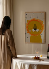 Cuadro decorativo de estilo minimalista y ilustración colocado en habitación infantil, león infantil tierno, modelo Little Lion